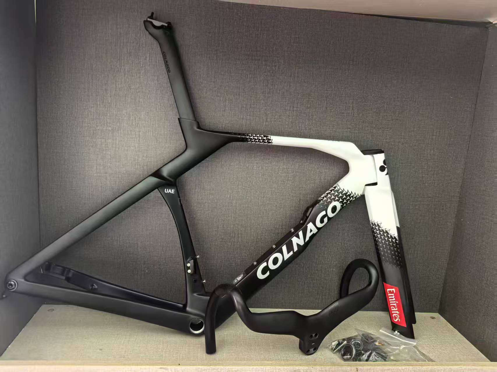 Carbon fiber road bike frameset